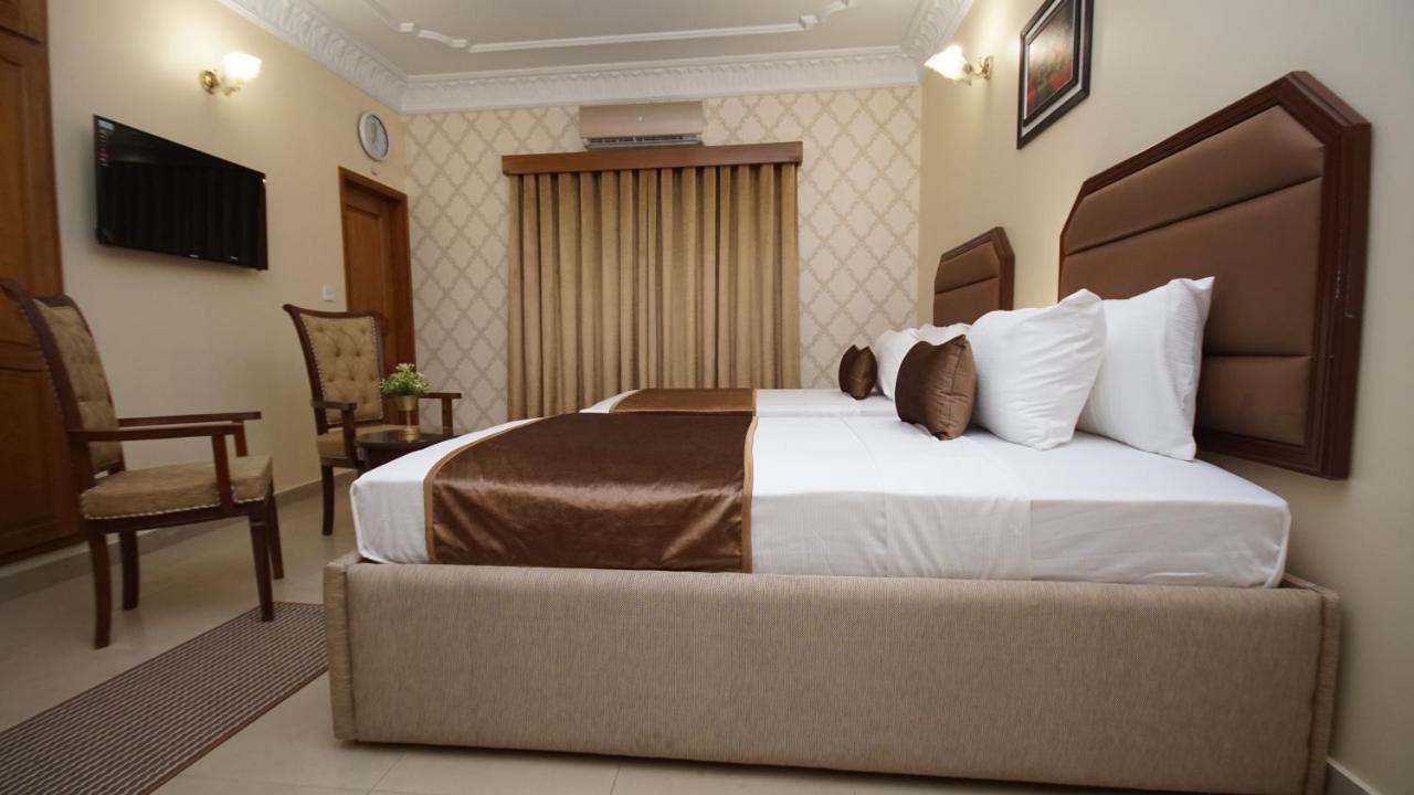 World Inn Hotel カラチ エクステリア 写真