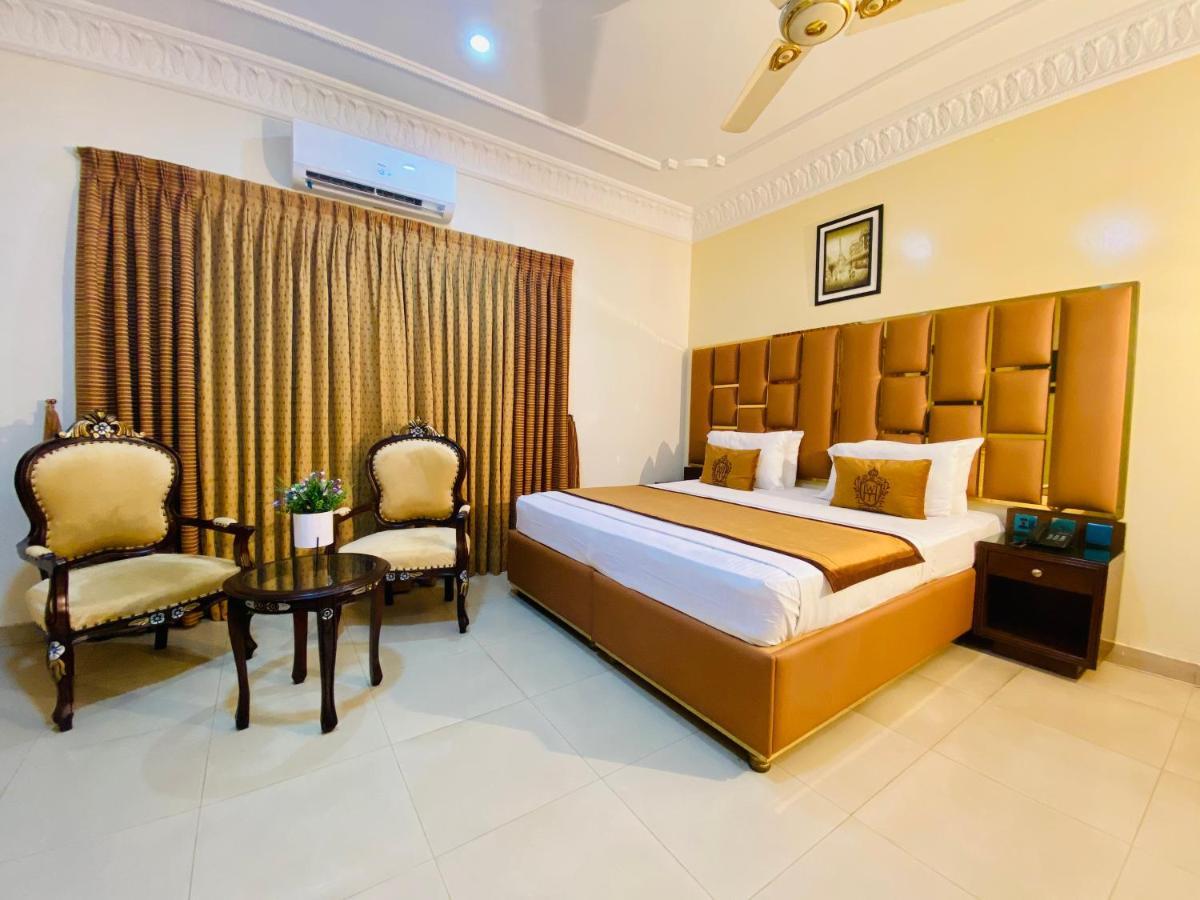 World Inn Hotel カラチ エクステリア 写真